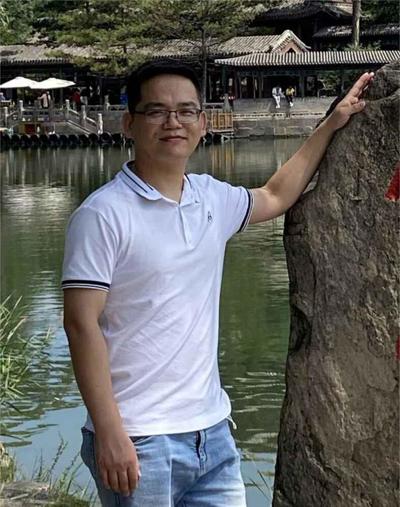 虞明明