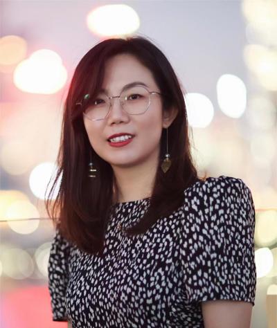 张英霞